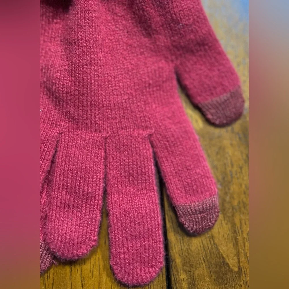 STYLE & CO, Knit Tech Gloves, Created for Macy's - Maroon   Retail $20